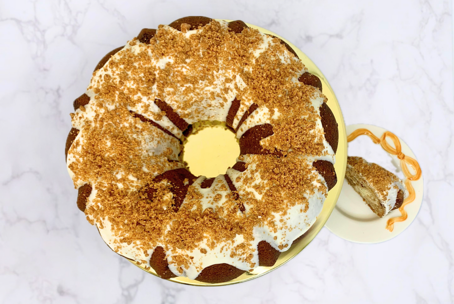Cinnamon Roll Pound Cake